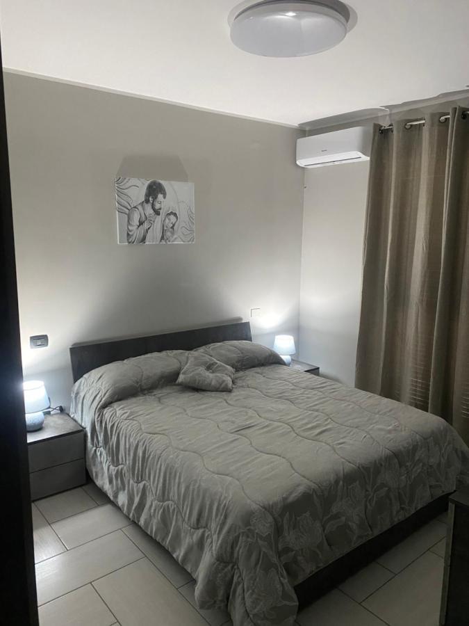 Casa Giuly 181 Bed & Breakfast Napoli Bagian luar foto