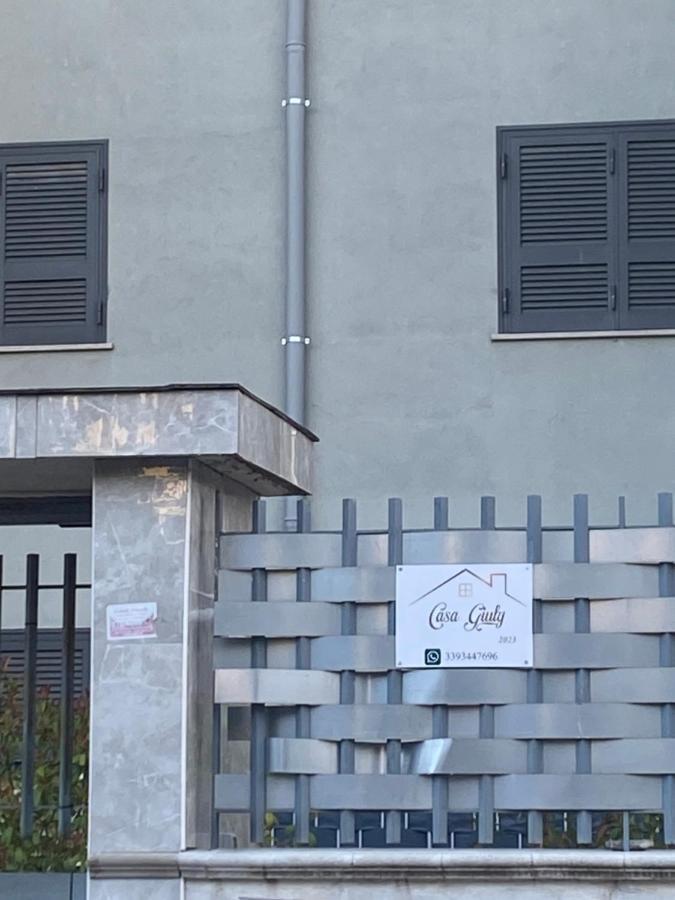 Casa Giuly 181 Bed & Breakfast Napoli Bagian luar foto