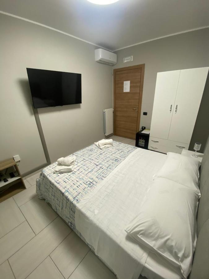 Casa Giuly 181 Bed & Breakfast Napoli Bagian luar foto